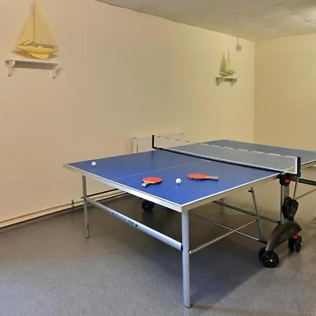 Daire Ferienwohnung-7-villa-celia-sellin-strandnah-fuer-4-personen