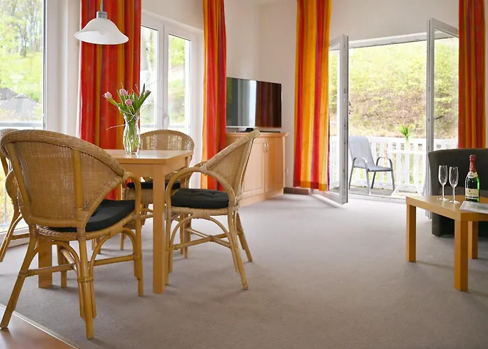 Ferienwohnung-7-villa-celia-sellin-strandnah-fuer-4-personen Lägenhet *