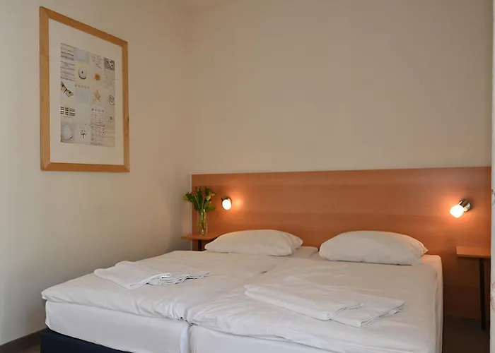 Ferienwohnung-7-villa-celia-sellin-strandnah-fuer-4-personen Lägenhet